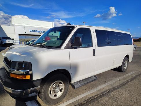 Used 2019 Chevrolet Express 3500 LT w/ LT Preferred Equipment Group RWD image 1