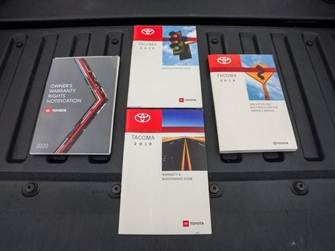Used 2019 Toyota Tacoma TRD Sport w/ Technology Package RWD image 41