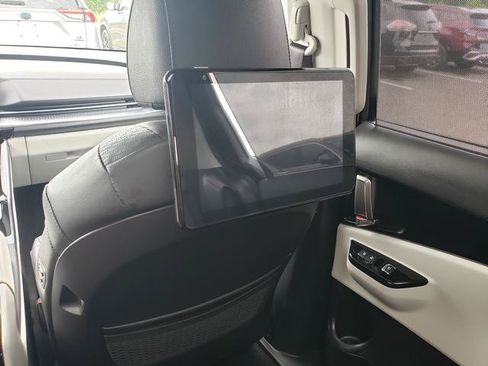 Certified 2024 Kia Carnival SX Prestige FWD image 14