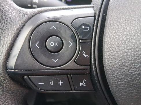 Used 2019 Toyota RAV4 LE w/ Carpet Mat Package AWD/4WD image 20