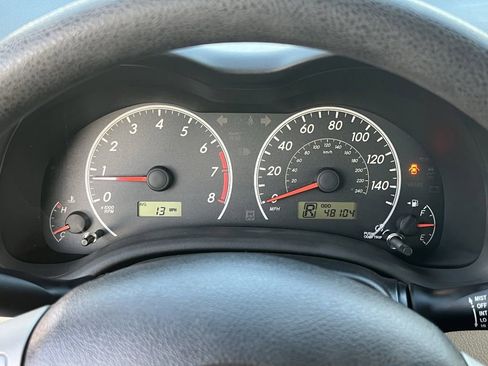 Used 2013 Toyota Corolla LE image 27