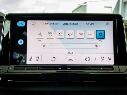 New 2026 Volkswagen Atlas SE FWD image 47