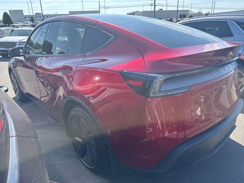 Used 2026 Tesla Model Y Long Range AWD/4WD image 8
