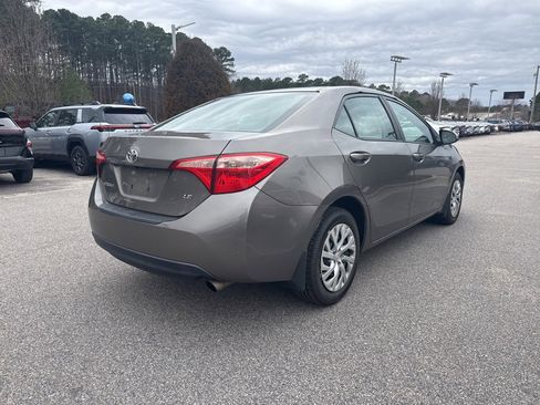 Used 2017 Toyota Corolla L image 5