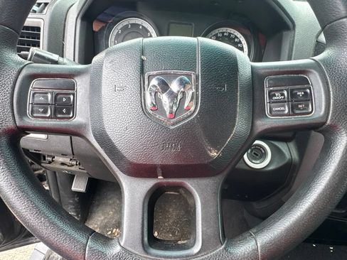 Used 2013 RAM 1500 ST w/ SXT Appearance Group AWD/4WD image 18