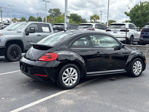 Used 2016 Volkswagen Beetle 1.8T S FWD image 12