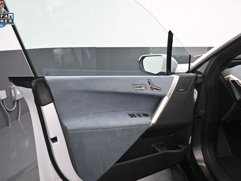 Certified 2024 BMW iX xDrive50 w/ Premium Package AWD/4WD image 5