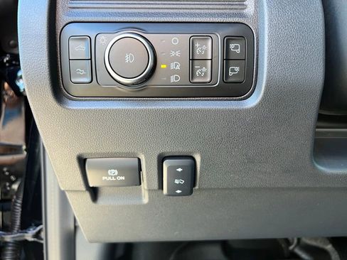 New 2026 Ford F250 Platinum image 19