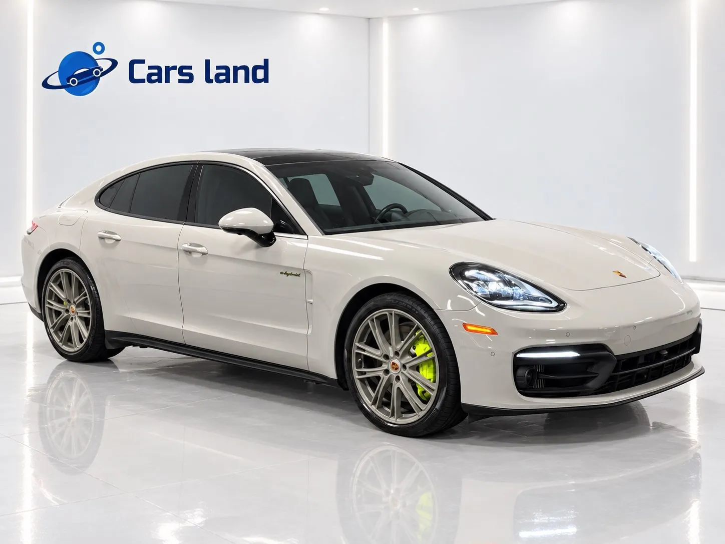 Used 2022 Porsche Panamera 4 w/ Premium Package AWD/4WD image 2