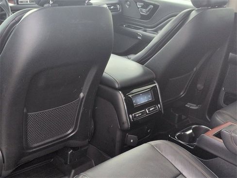 Certified 2023 Lincoln Aviator Reserve w/ Equipment Group 201A image 28