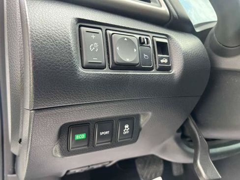Used 2015 Nissan Sentra S FWD image 16