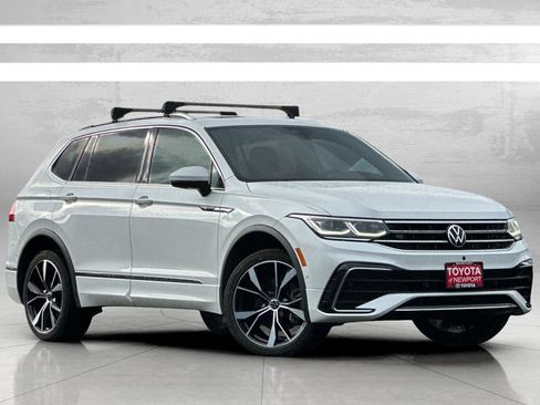 Used 2022 Volkswagen Tiguan SEL R-Line image 2