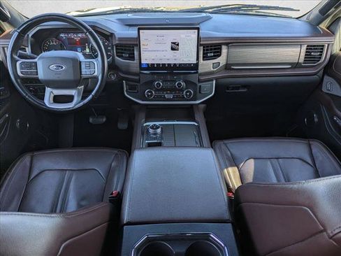 Used 2023 Ford Expedition Limited image 19