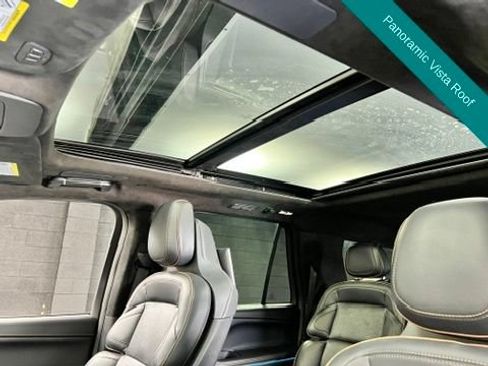 Used 2025 Lincoln Navigator L Black Label AWD/4WD image 4