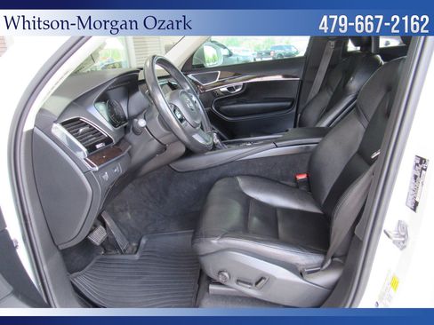 Used 2017 Volvo XC90 T6 Momentum w/ Vision Package AWD/4WD image 24