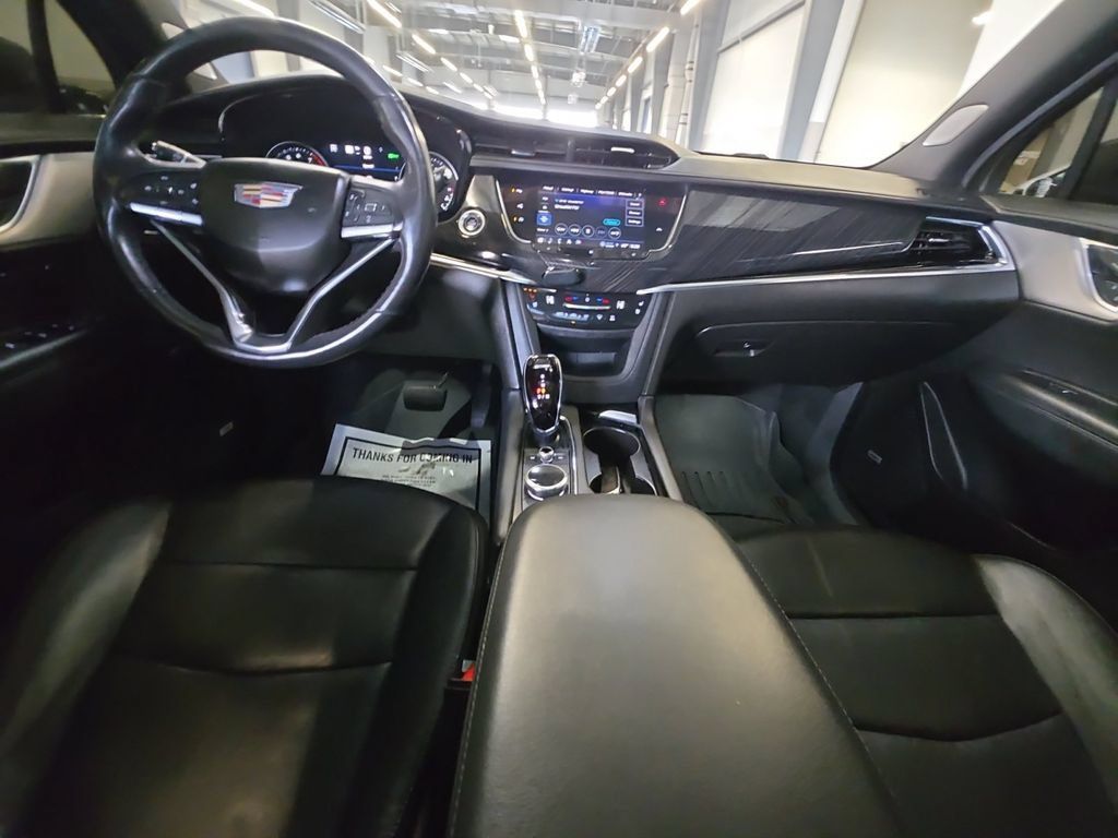 Used 2021 Cadillac XT6 Premium Luxury AWD/4WD image 21