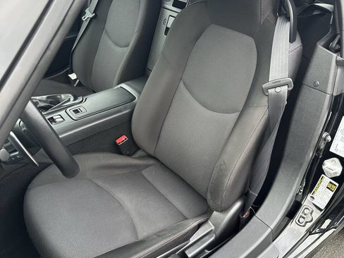 Used 2014 MAZDA MX-5 Miata Club image 16