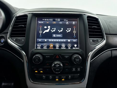 Used 2018 Jeep Grand Cherokee Limited AWD/4WD image 23