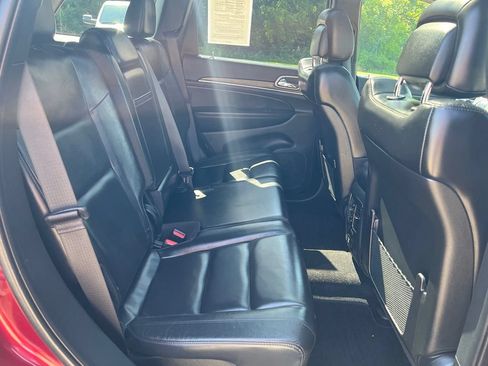 Used 2022 Jeep Grand Cherokee Limited AWD/4WD image 16