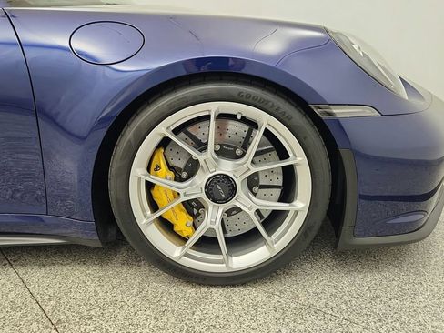 Used 2024 Porsche 911 GT3 RWD image 27
