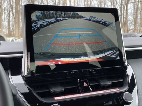 Certified 2025 Toyota Corolla SE image 36