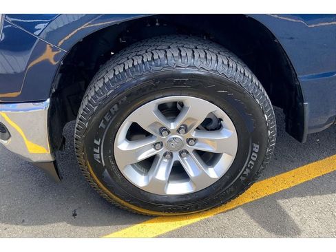 Used 2023 RAM 1500 Laramie AWD/4WD image 10