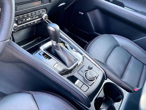 Certified 2025 MAZDA CX-5 Carbon Edition image 10