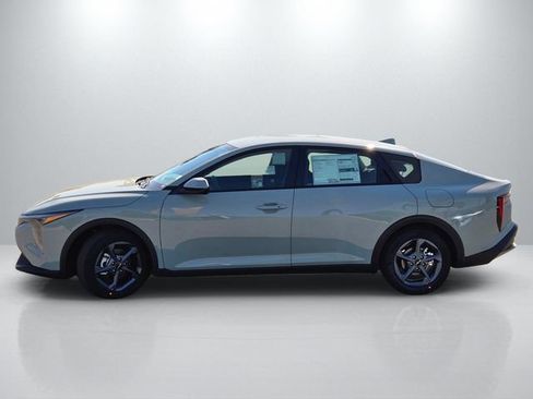 New 2026 Kia K4 FWD image 7