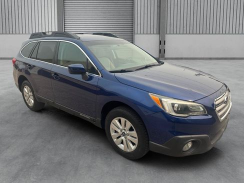 Used 2016 Subaru Outback 2.5i Premium AWD/4WD image 27