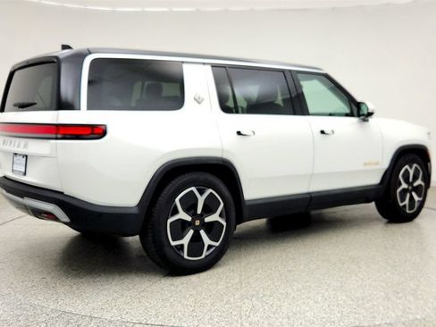 Used 2024 Rivian R1S Adventure AWD/4WD image 5