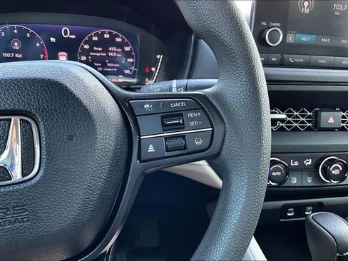Used 2023 Honda Accord EX image 11
