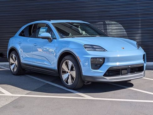 Certified 2026 Porsche Macan Electric RWD image 9