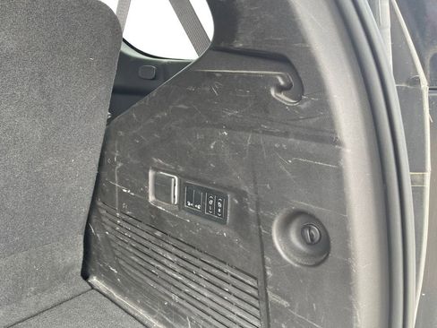 Used 2021 Chevrolet Tahoe Premier image 23