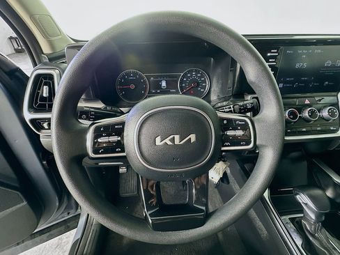 Certified 2023 Kia Sorento LX AWD/4WD image 21