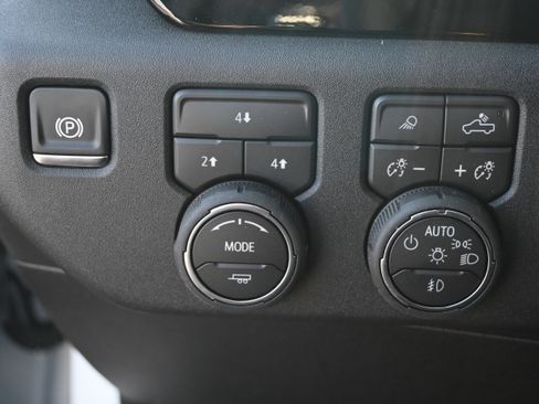 Used 2026 Chevrolet Silverado 2500 LT w/ Trail Boss Package image 28