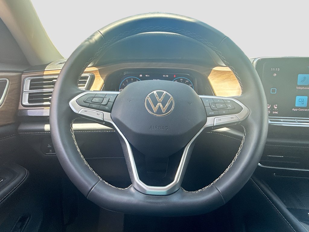 Used 2025 Volkswagen Atlas SE AWD/4WD image 12