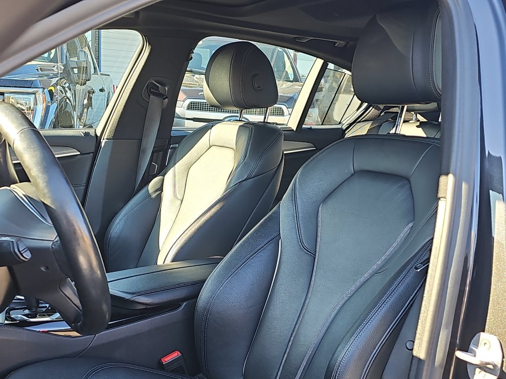 Used 2019 BMW 530i xDrive AWD/4WD image 23