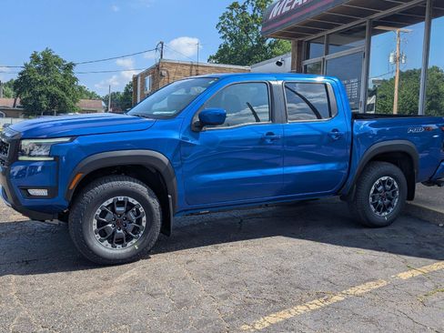 New 2026 Nissan Frontier PRO-4X w/ Tow Package AWD/4WD image 4