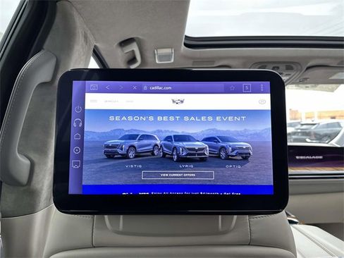 Certified 2025 Cadillac Escalade Sport Platinum w/ LPO, Floor Liner Package image 31