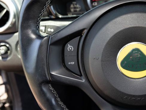 Used 2020 Lotus Evora RWD image 32