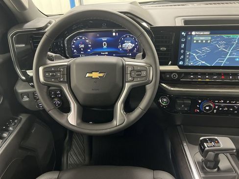 Used 2023 Chevrolet Silverado 1500 LTZ w/ Technology Package AWD/4WD image 21