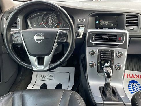 Used 2017 Volvo S60 T5 Dynamic AWD/4WD image 21