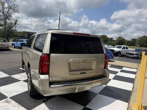 Used 2016 Chevrolet Suburban LTZ AWD/4WD image 6