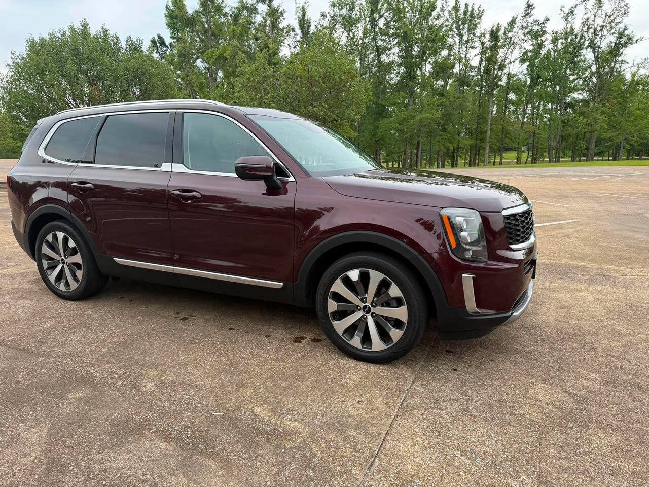Used 2022 Kia Telluride EX w/ EX Premium Package AWD/4WD image 5
