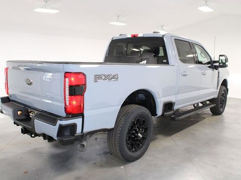 New 2026 Ford F250 Lariat w/ Black Appearance Package image 8