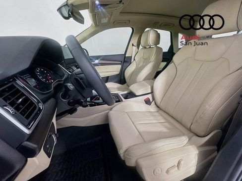 Used 2024 Audi Q5 2.0T Premium w/ Convenience Package image 25