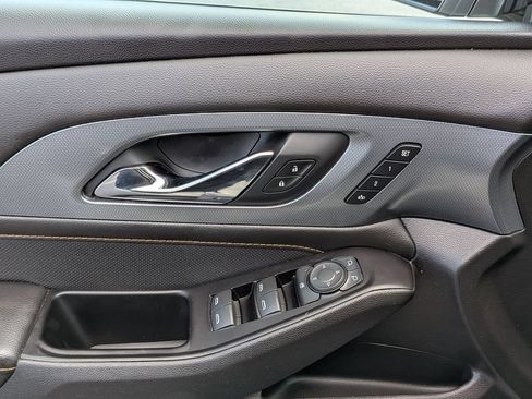 Used 2019 Chevrolet Traverse Premier w/ Redline Edition AWD/4WD image 11