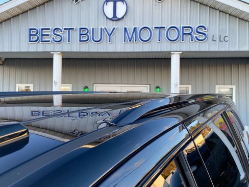 Used 2021 Chevrolet Suburban RST w/ Luxury Package image 33