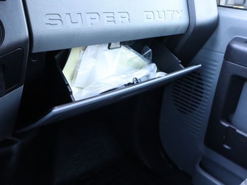 Used 2012 Ford F550 XL w/ Payload Upgrade Pkg image 40