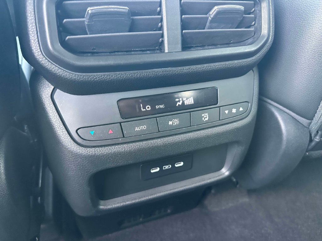 Certified 2024 Honda Pilot EX-L image 9